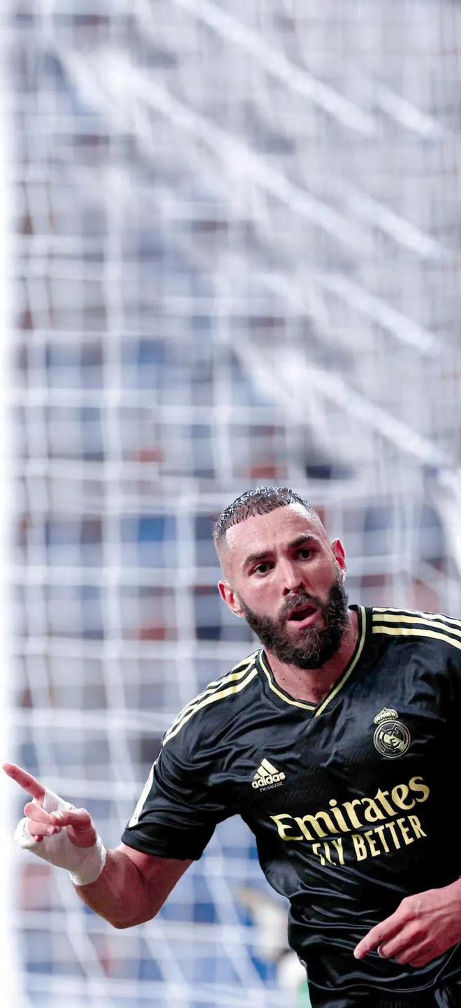 开云体育app-圣球场爆发！本泽马突破，皇马豪取胜利的简单介绍