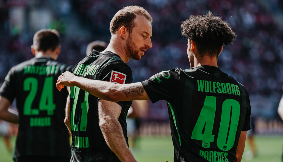 沃尔夫斯堡主场大胜，士气高涨