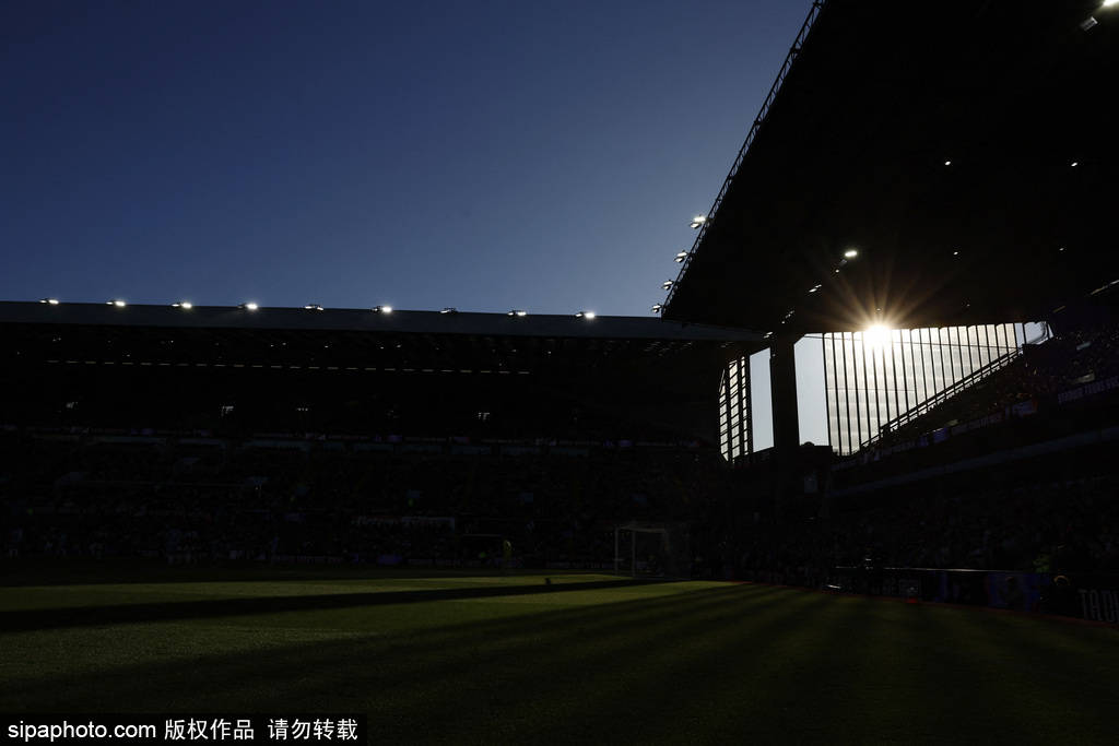 包含阿斯顿维拉主场战胜富勒姆，赢得保级希望的词条