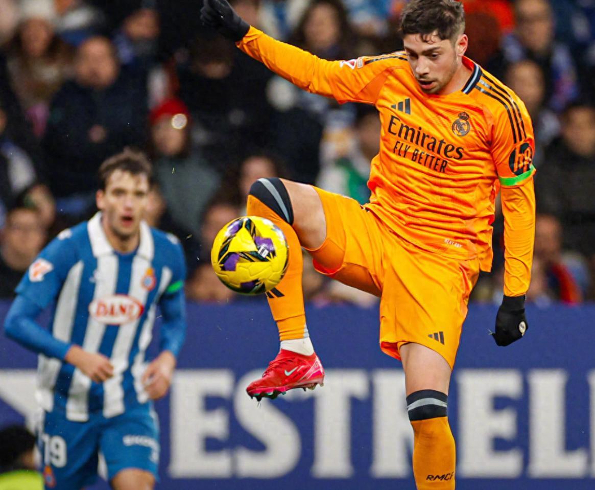 包含谢梅尔德助攻蒂亚戈,领头羊继续扩大领先优势的词条 包含谢梅尔德助攻蒂亚戈,领头羊继续扩大领先优势的词条