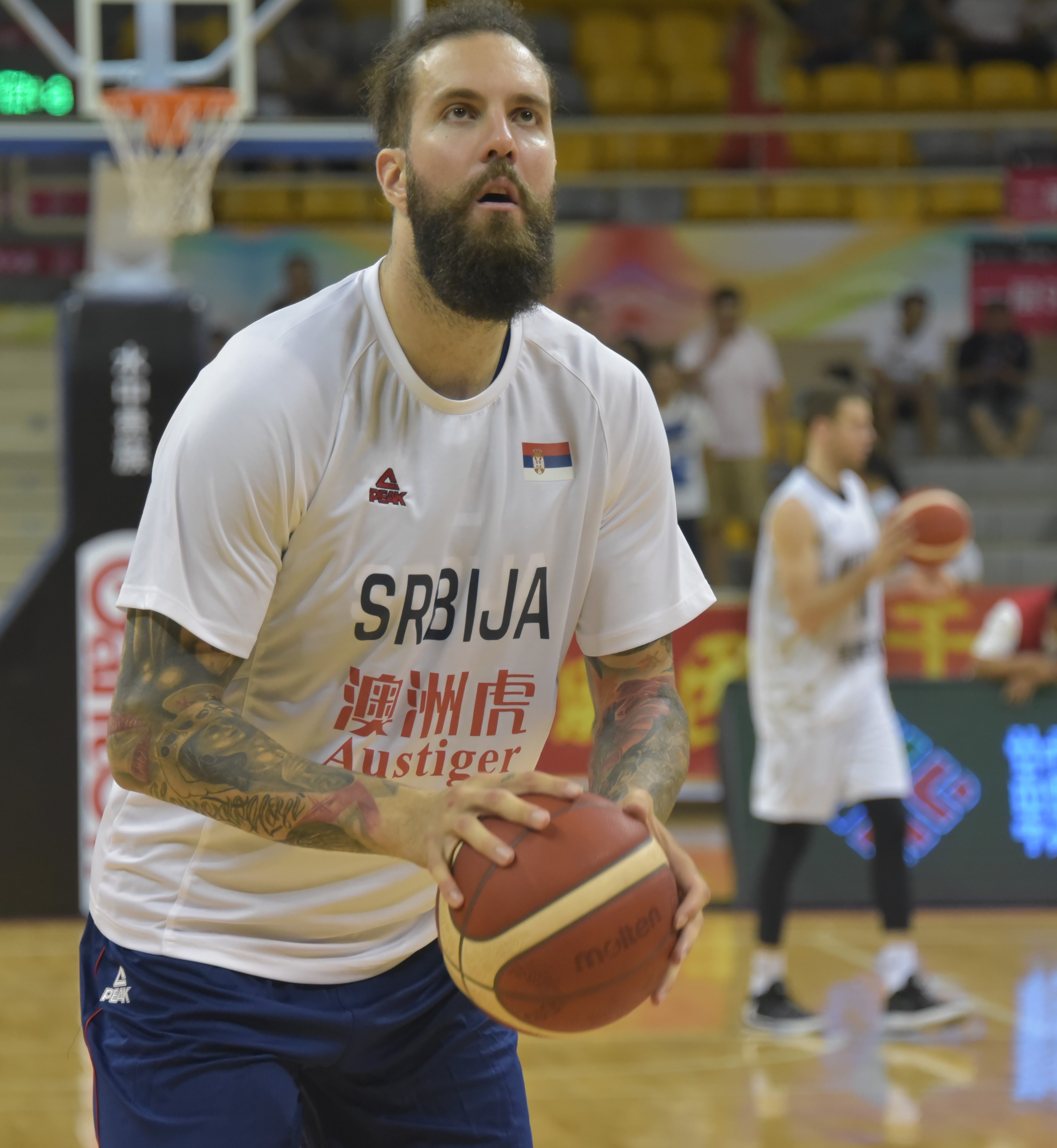 塞尔维亚选手夺得男子田径冠军