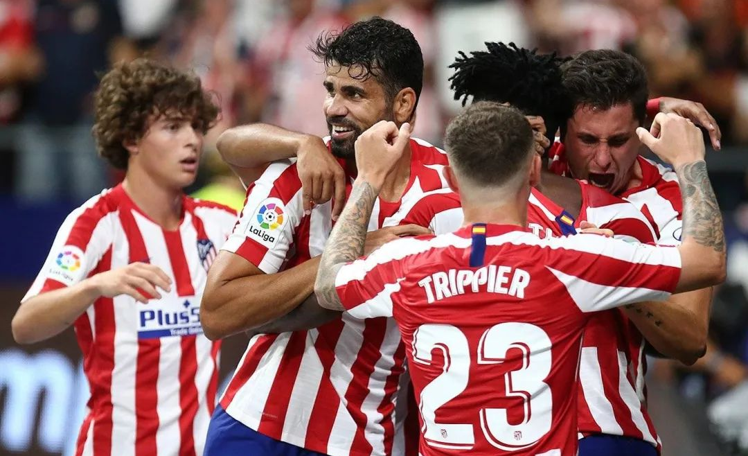 雄鹿击败圣奇，保持不败记录