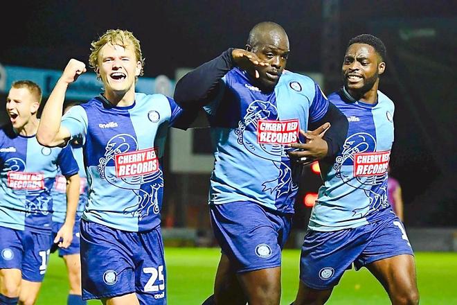 韦康比胜对手,双方实力对比明显 韦康比胜对手,双方实力对比明显