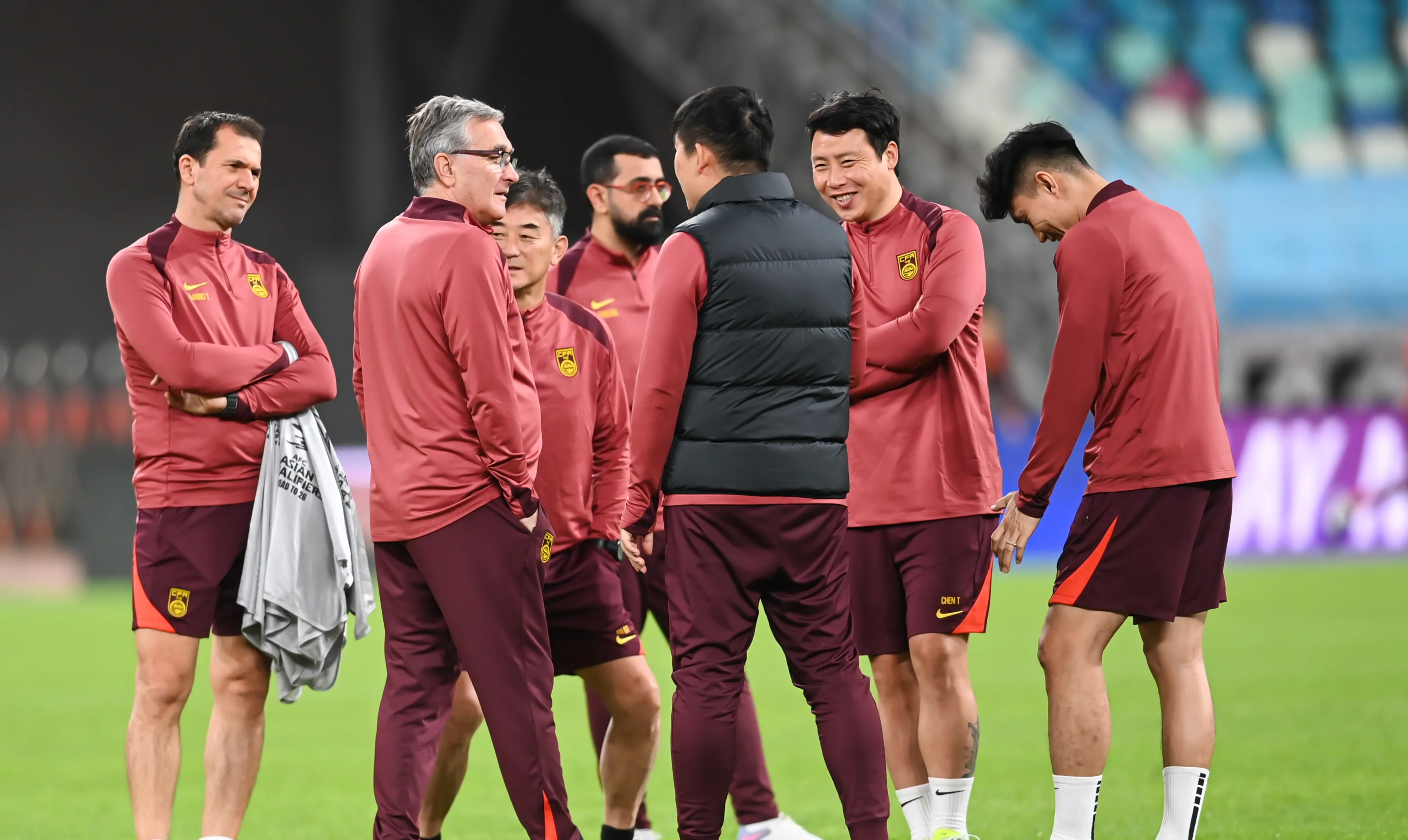 中超联赛对抗赛场上球员态度受热议 中超联赛对抗赛场上球员态度受热议