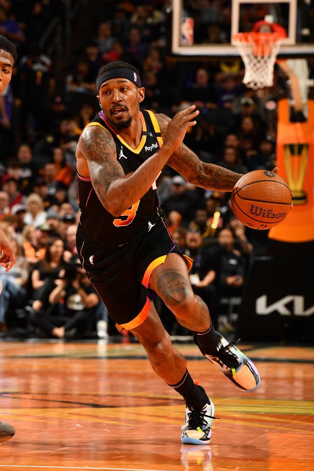 步行者主场击败太阳,全队表现出色 步行者主场击败太阳,全队表现出色