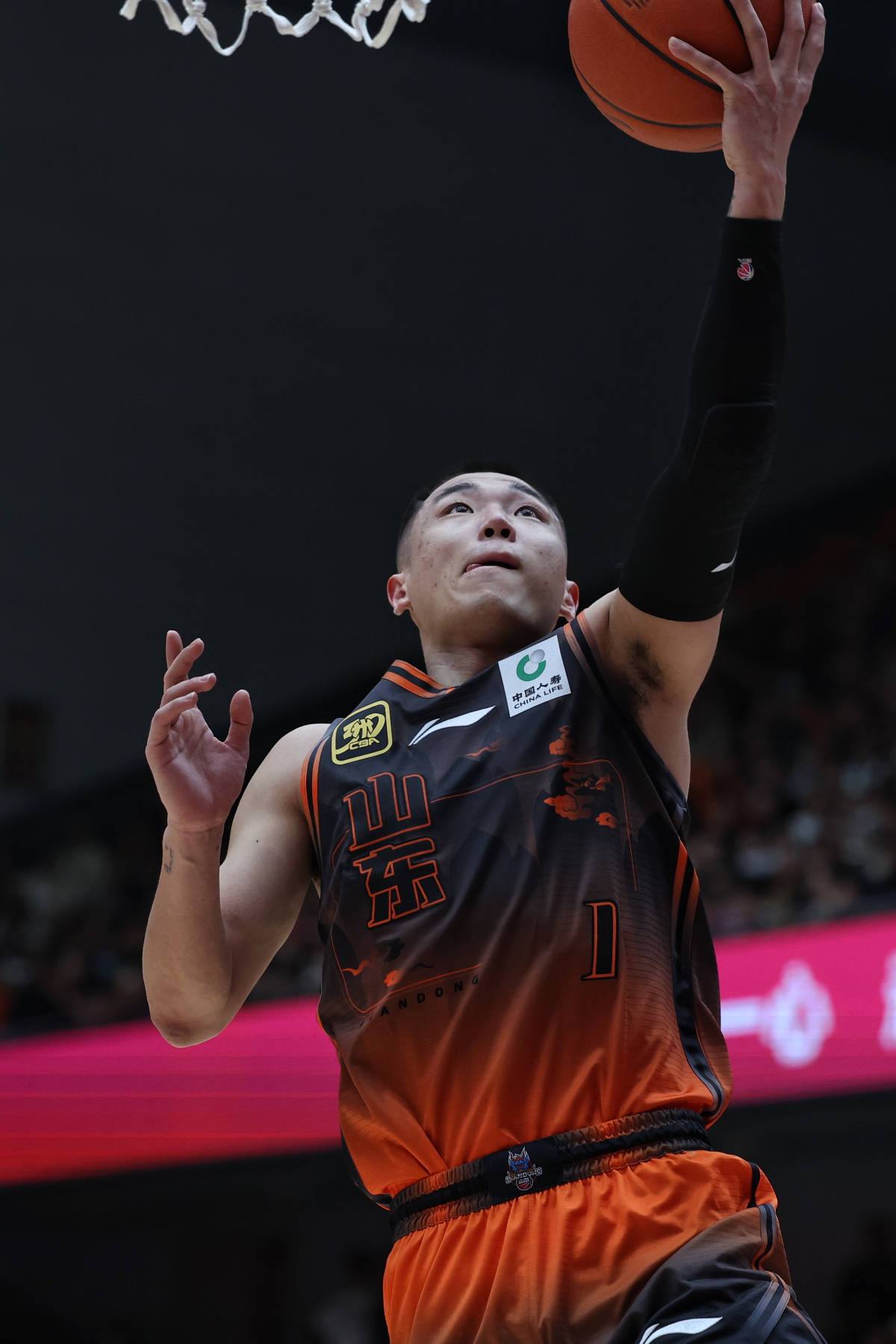 北控主场败北，辽宁高歌猛进季后赛