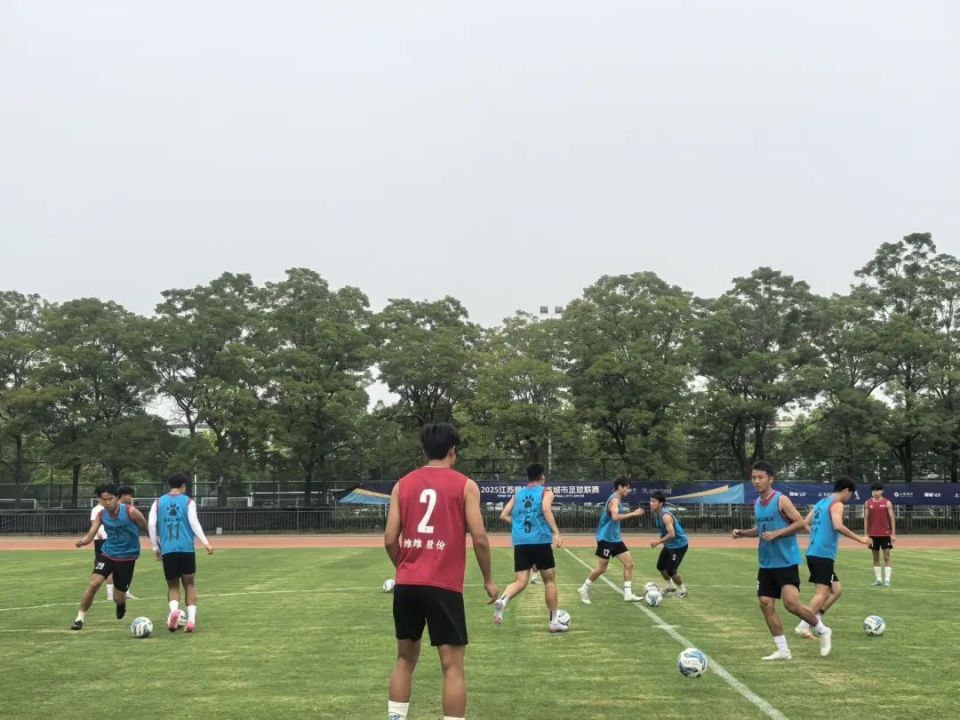 关键比赛：球队全力以赴，积极备战