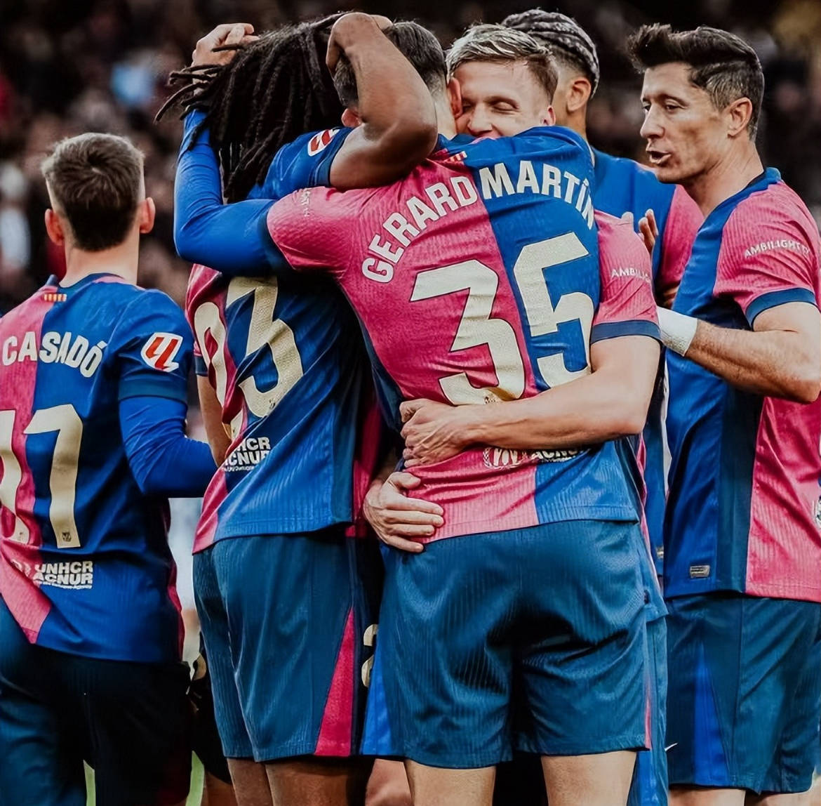 开云体育官网-巴萨客场不敌瓦伦西亚，西甲球队遭遇挑战