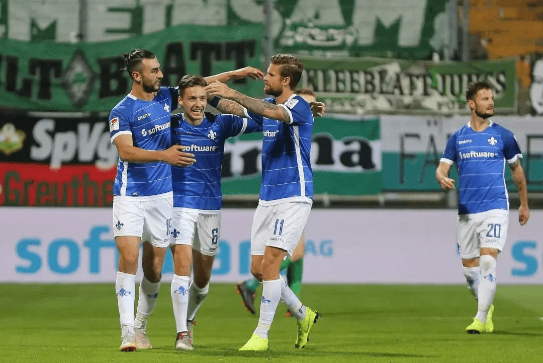 关于柏林赫塔中场发挥出色,助球队取得连胜的信息 关于柏林赫塔中场发挥出色,助球队取得连胜的信息