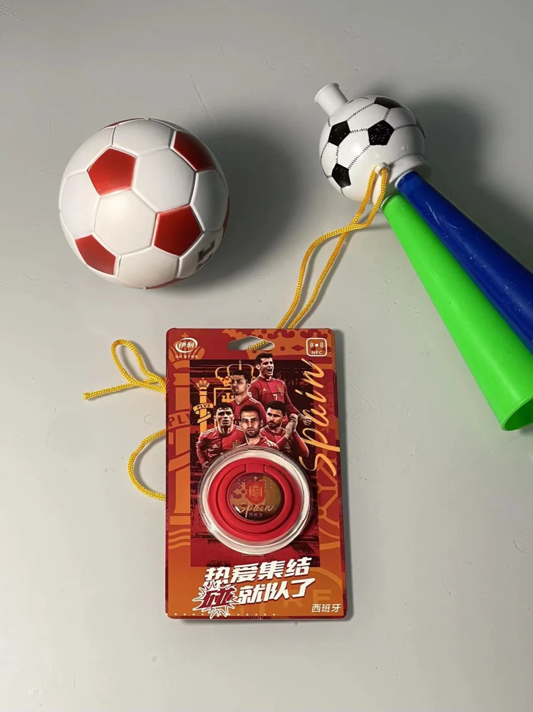 开云APP-彪炳战功耀夺宝座，足球盛事晋级引关注