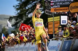 开云平台-老妇人豪取三分，实力无人能敌的简单介绍