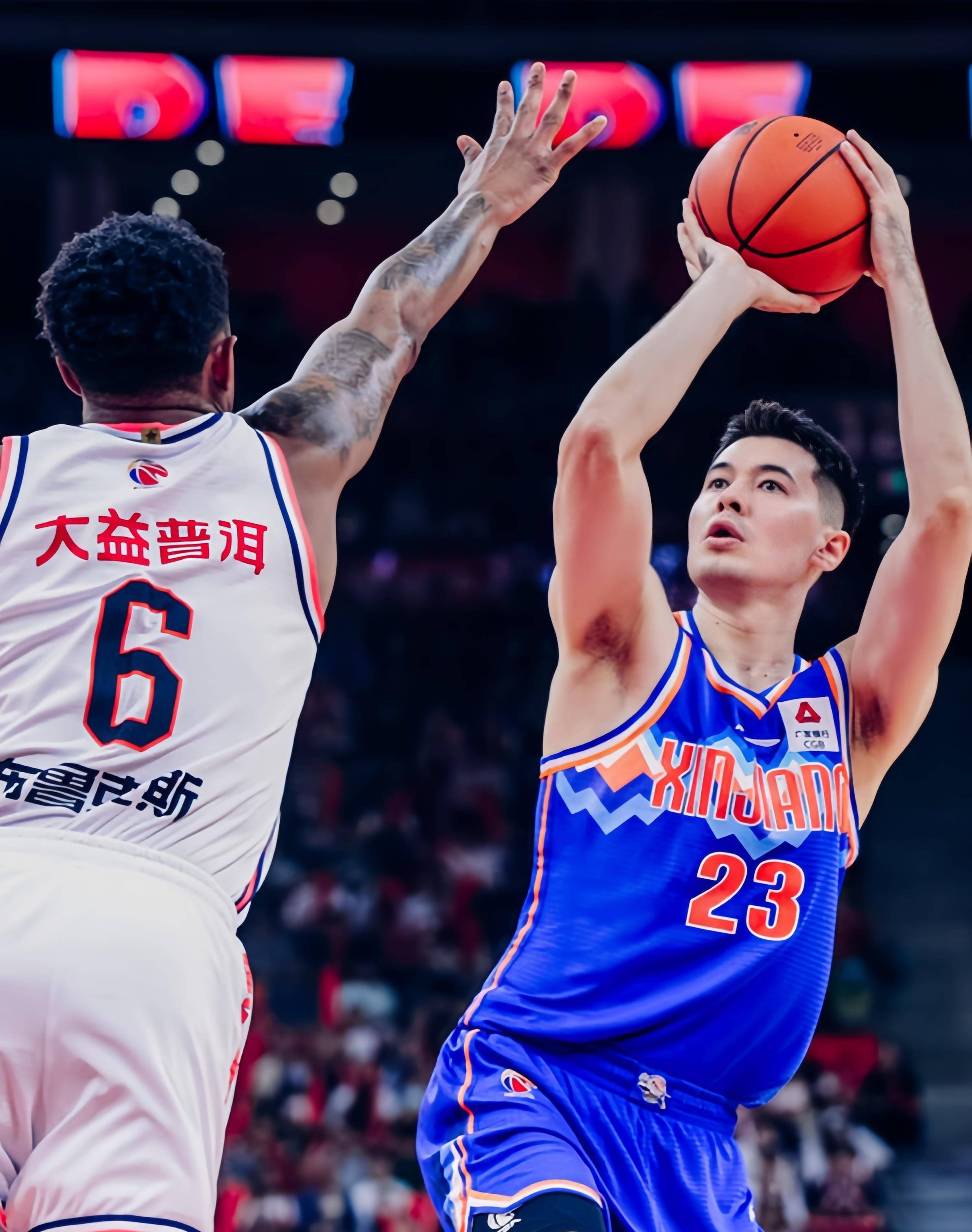 安德雷奥利蒂积极备战,力争带领球队夺冠 安德雷奥利蒂积极备战,力争带领球队夺冠