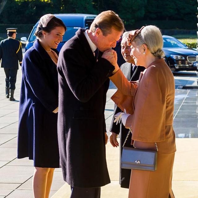 卢森堡自行车手凌驾对手，夺得冠军