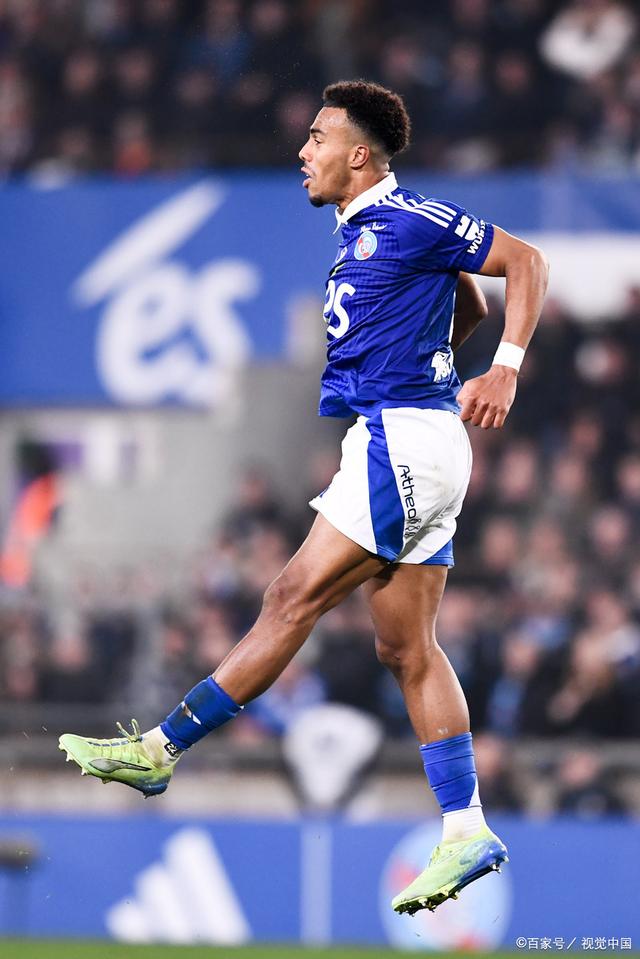 斯特拉斯堡队客场惨败，遭受连败压力