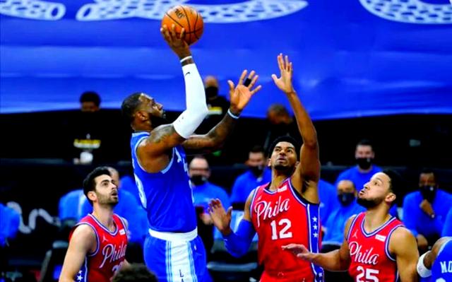 湖人主场告负76人,遭遇连败 湖人主场告负76人,遭遇连败