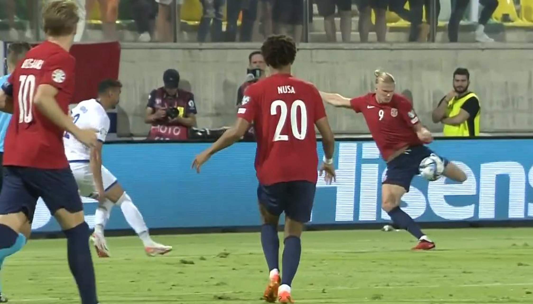 挪威队实现惊险胜利,晋级欧锦赛决赛 挪威队实现惊险胜利,晋级欧锦赛决赛