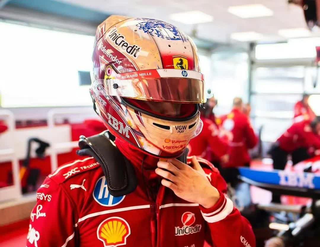 包含迈凯伦逆转哈斯车队，周冠宇高光表现的词条