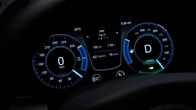 开云体育中国-阿斯顿马丁碾压梅赛德斯，拉塞尔刷新纪录的简单介绍